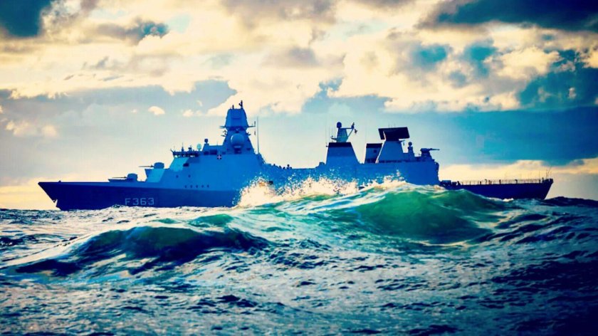 Военный корабль из рдр2