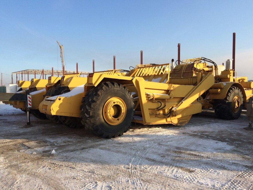 Скрепер самоходный