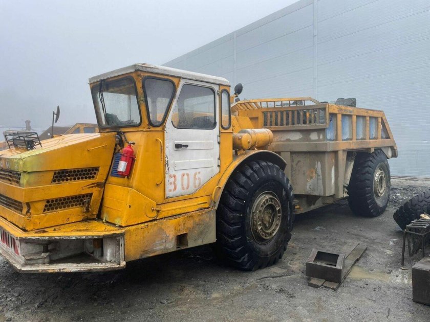 Шахтный самосвал моаз