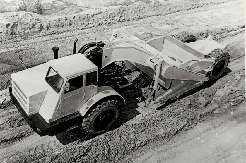 ДЗ 32 скрепер