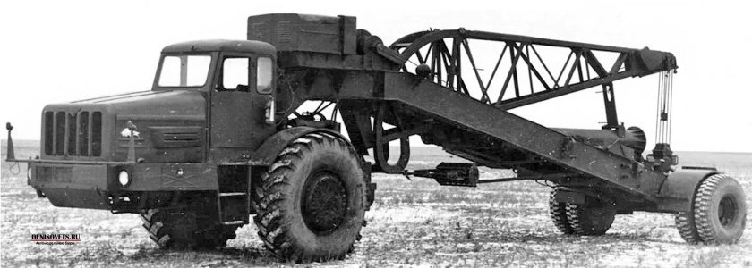 Одноосный тягач МАЗ-529