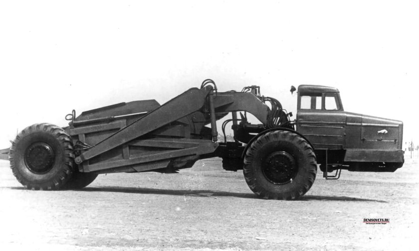 Одноосный тягач МАЗ-529