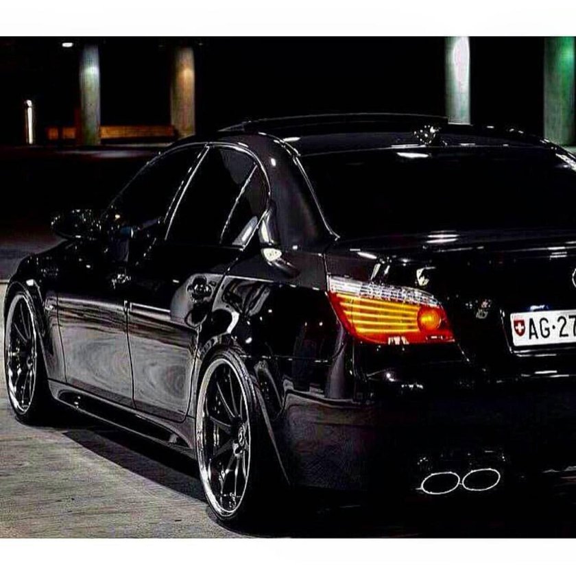 BMW 5 e60 Black