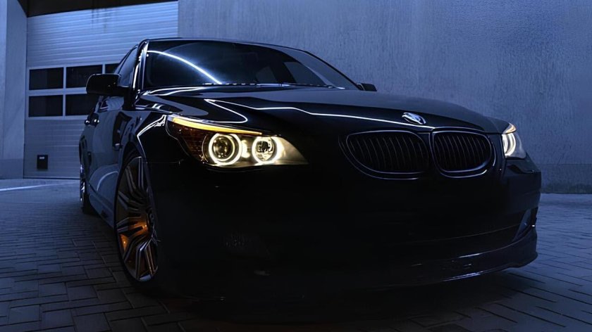 BMW e60 черная