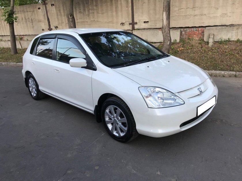 Хонда Цивик 2002 хэтчбек 1.5