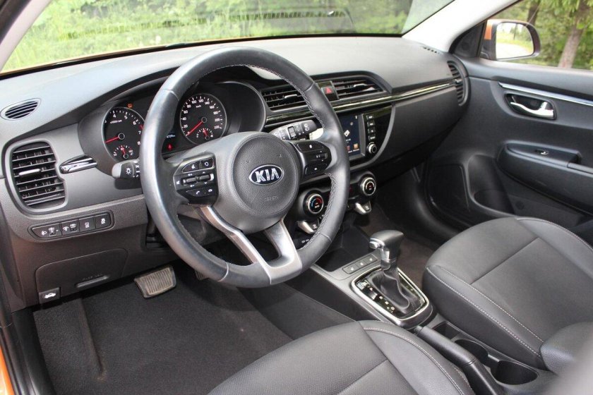 Kia Rio XLINE салон