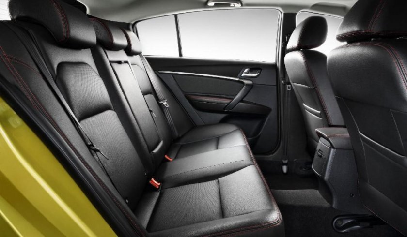 Джили Эмгранд ес7 салон