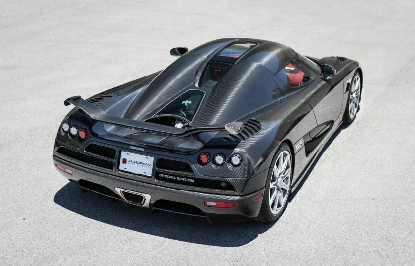 Машина koenigsegg