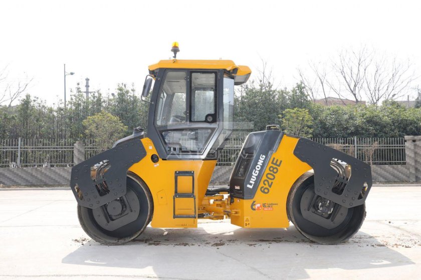 Каток Liugong clg6616e