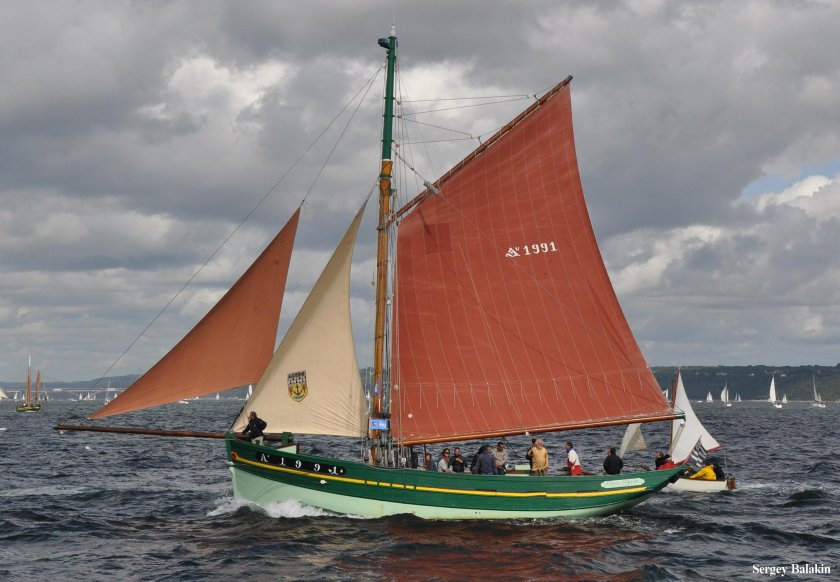 Гафельный шлюп