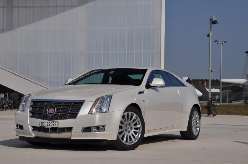 Кадиллак CTS Coupe