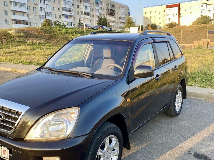 Машина chery tiggo