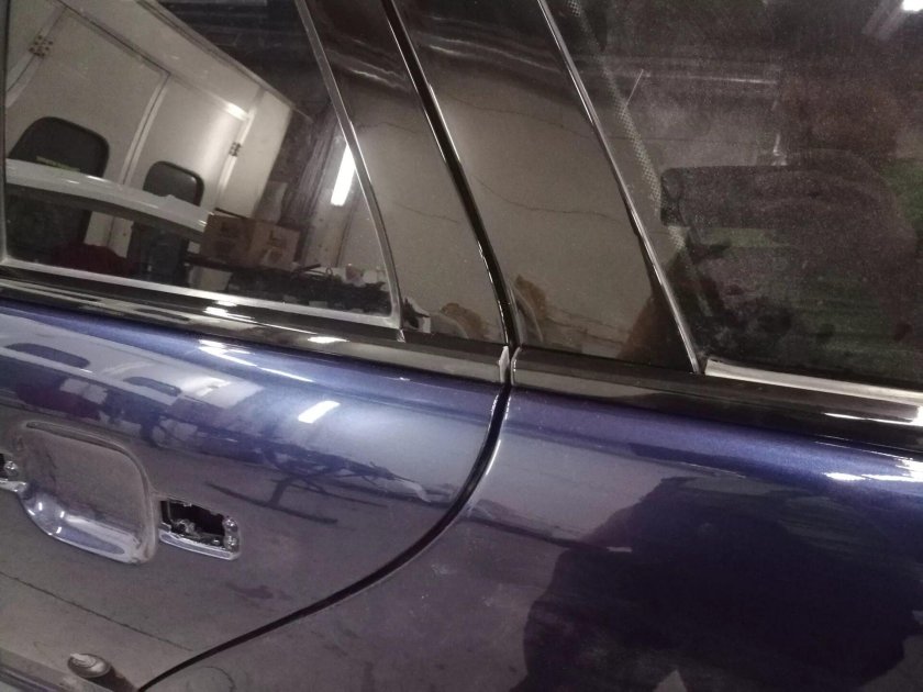 Снятие молдинга форточки GLC