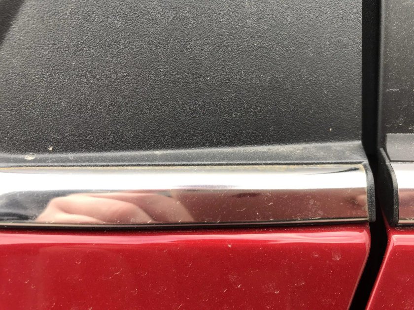 Молдинги на машине