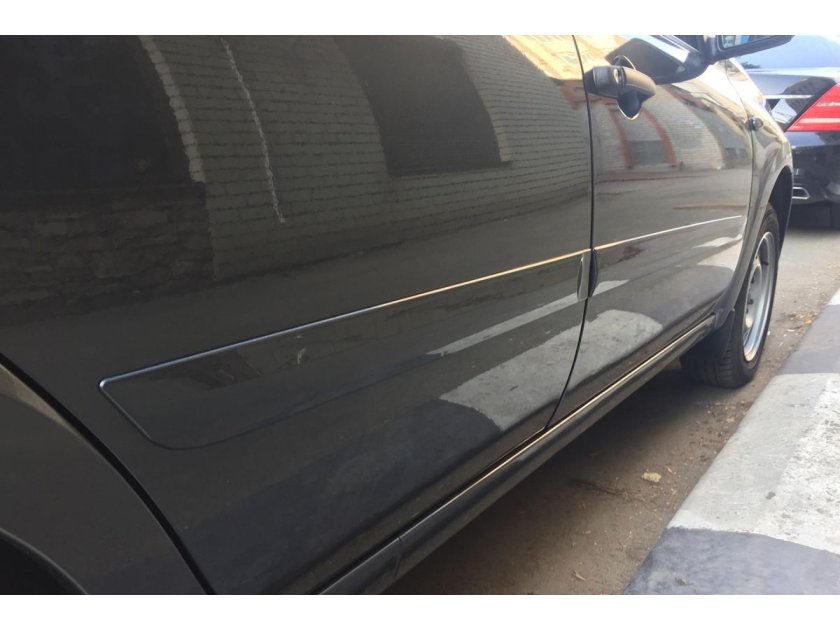 Молдинги дверей Лада Гранта фл