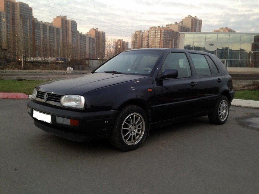 Гольф 3 черный