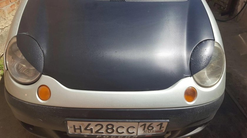 Дэу Матиз розовый с ресничками