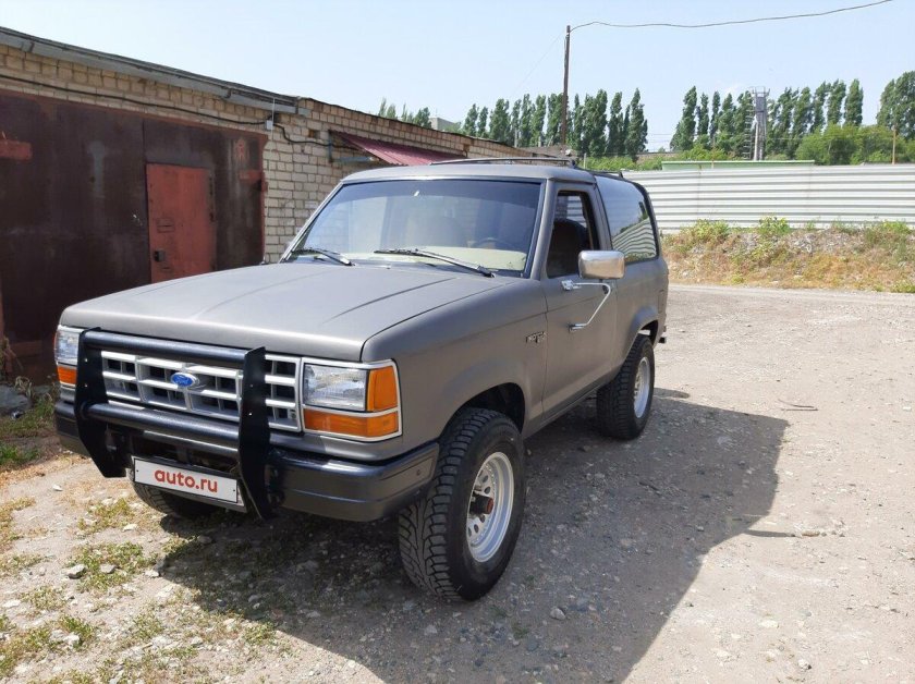 Форд Бронко 2 1988 коричневый