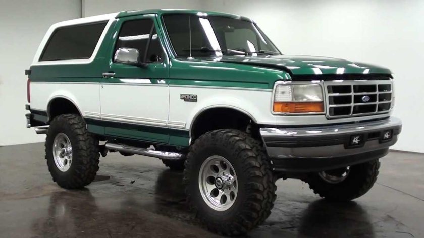 Ford Bronco 2000