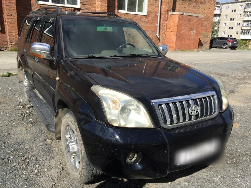 Toyota land cruiser prado 120