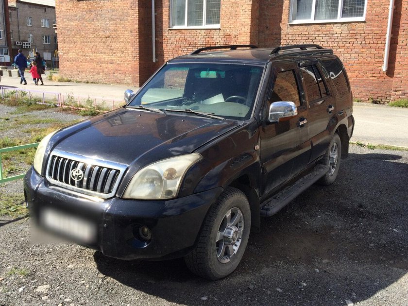 Toyota land cruiser prado 120
