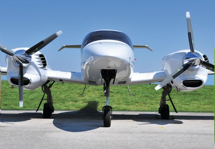 Самолёт Даймонд 42