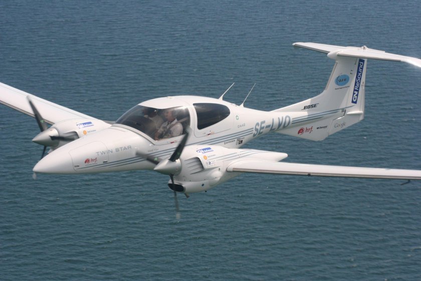 Самолёт Даймонд 42 т