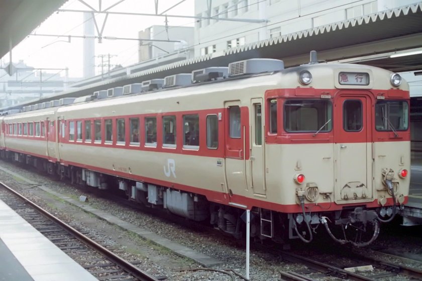 Дизель поезд