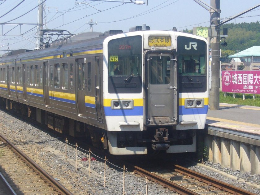 Дизель поезда Японии