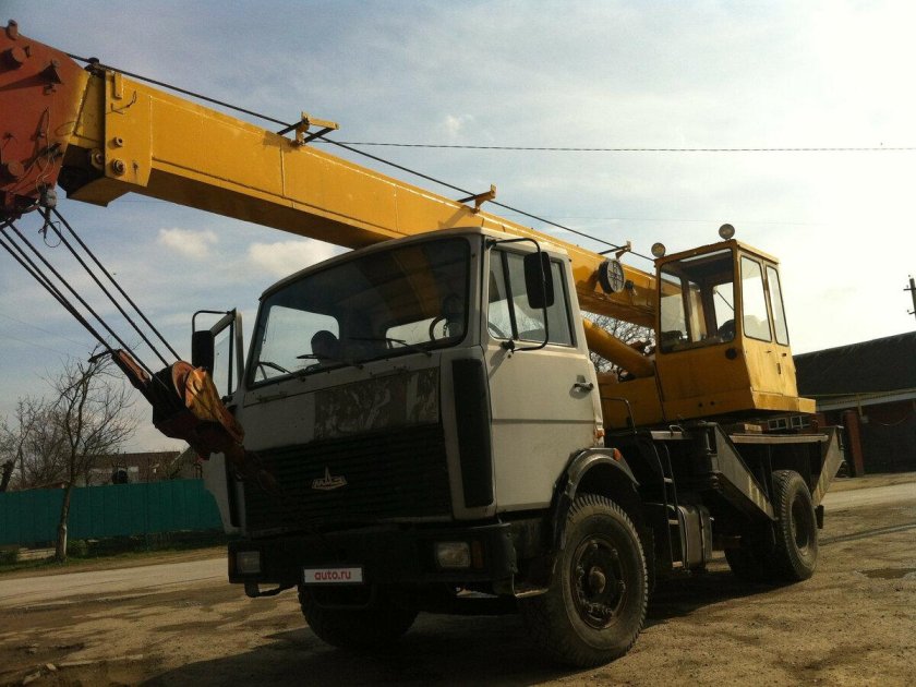 Автокран маз