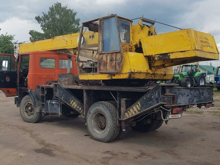 Автокран маз