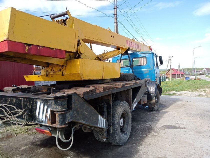 Автокран ивановец