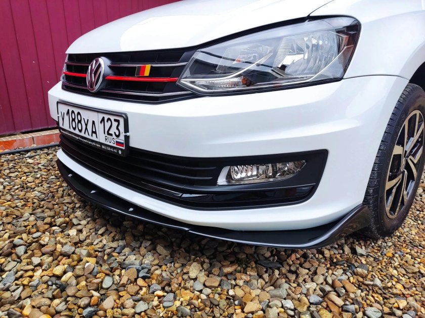 Сплиттер VW Polo