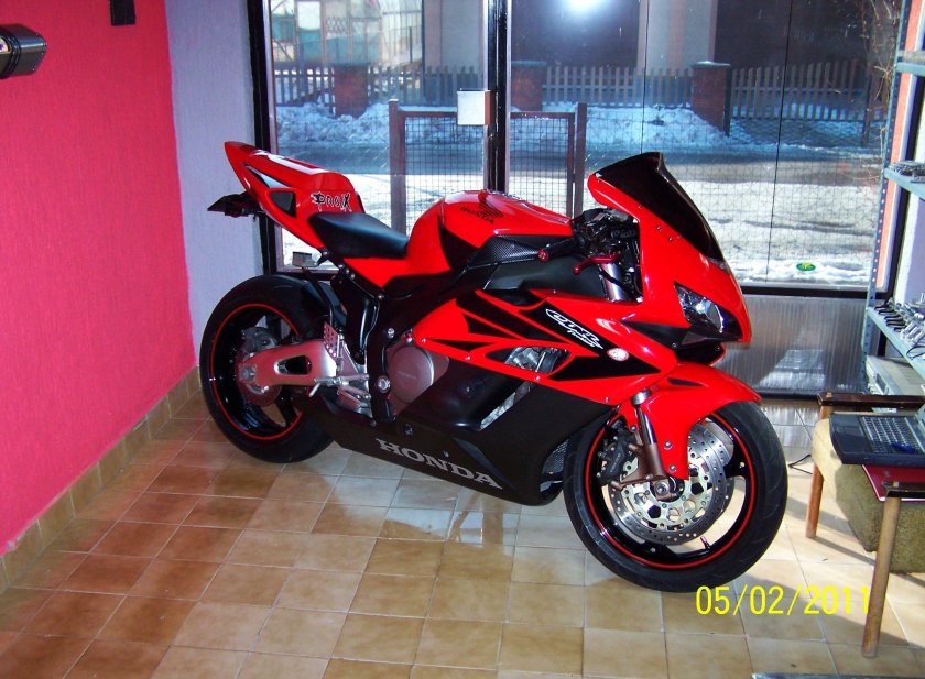 Honda CBR 1000rr 2005