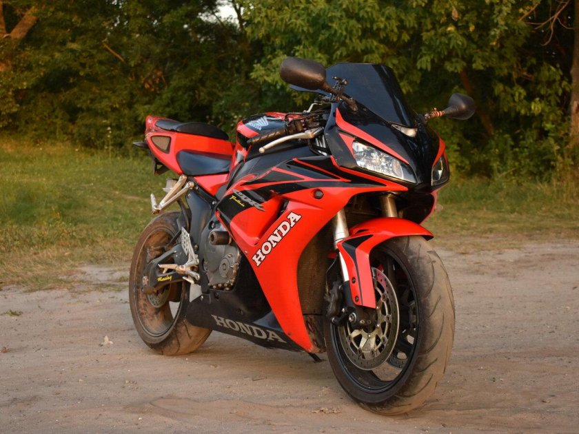 Honda CBR 1000 RR/ra Fireblade 2007