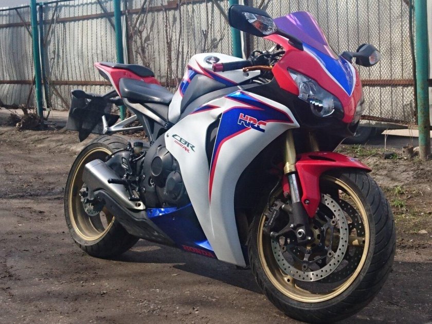 Honda cbr 1000 rr/ra fireblade 2008
