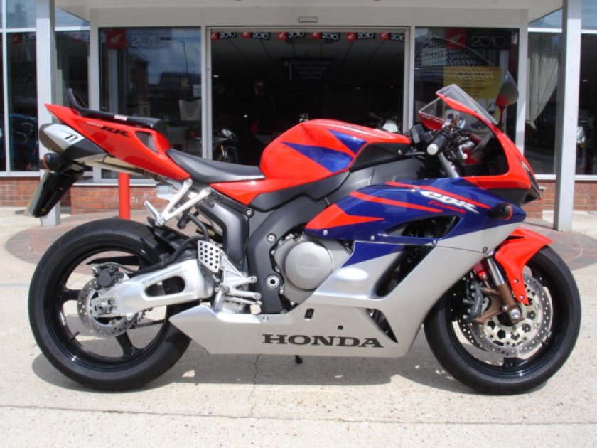 Honda 1000rr Fireblade
