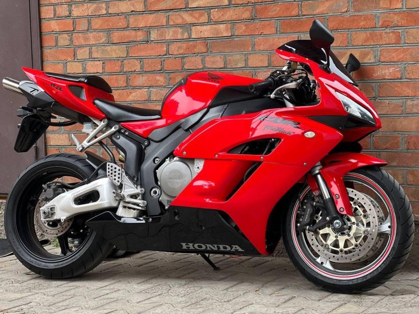 Honda CBR 1000rr 2005