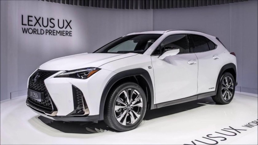 Кроссовер Lexus UX 200