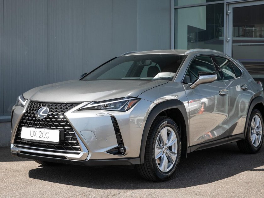 Lexus ux 200