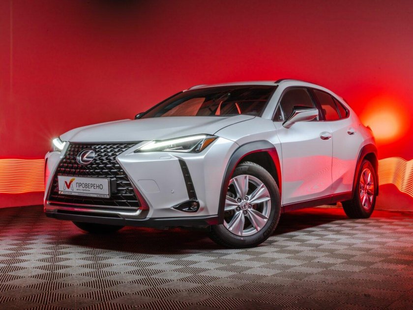 Лексус ux 200