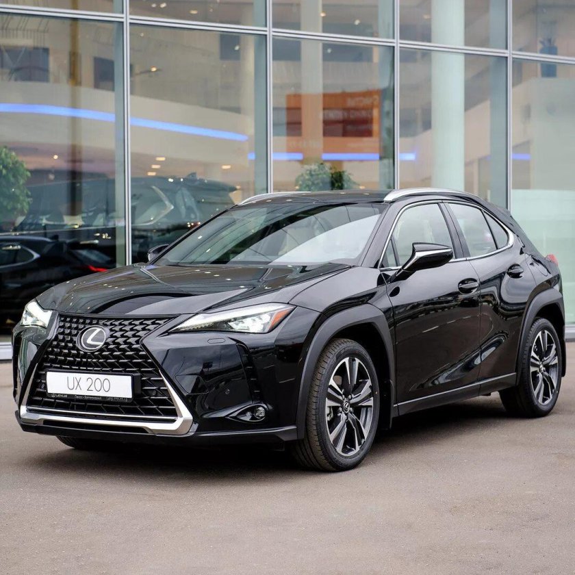 Лексус YX 200