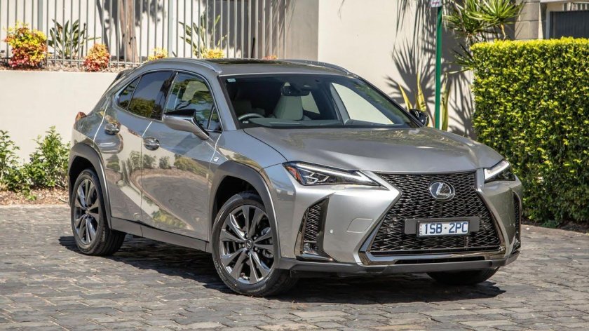 Lexus UX 2022