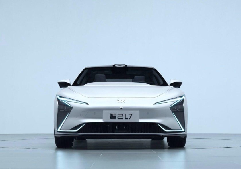 Китайская электромобиль