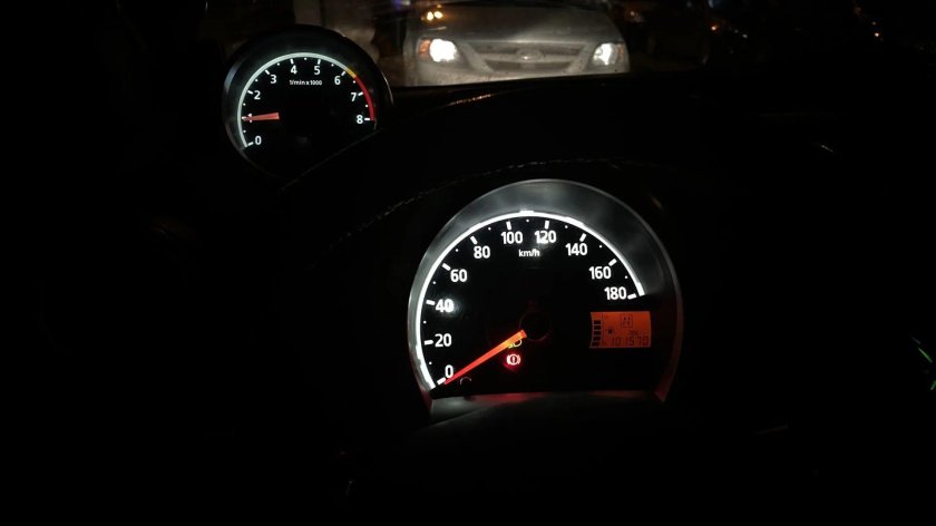 Пежо 107 панель приборов