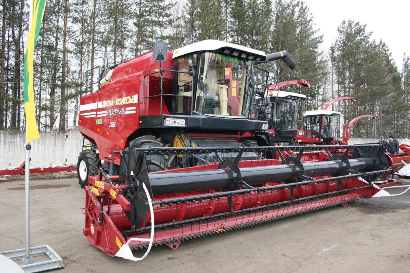 Комбайн Брянсксельмаш gs12