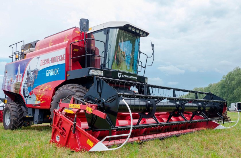Комбайн Брянсксельмаш gs12