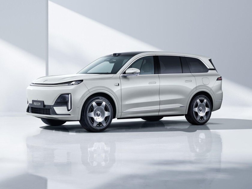 Автомобиль lixiang