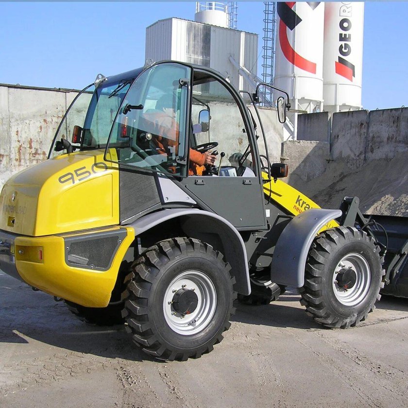 Фронтальный погрузчик Kramer