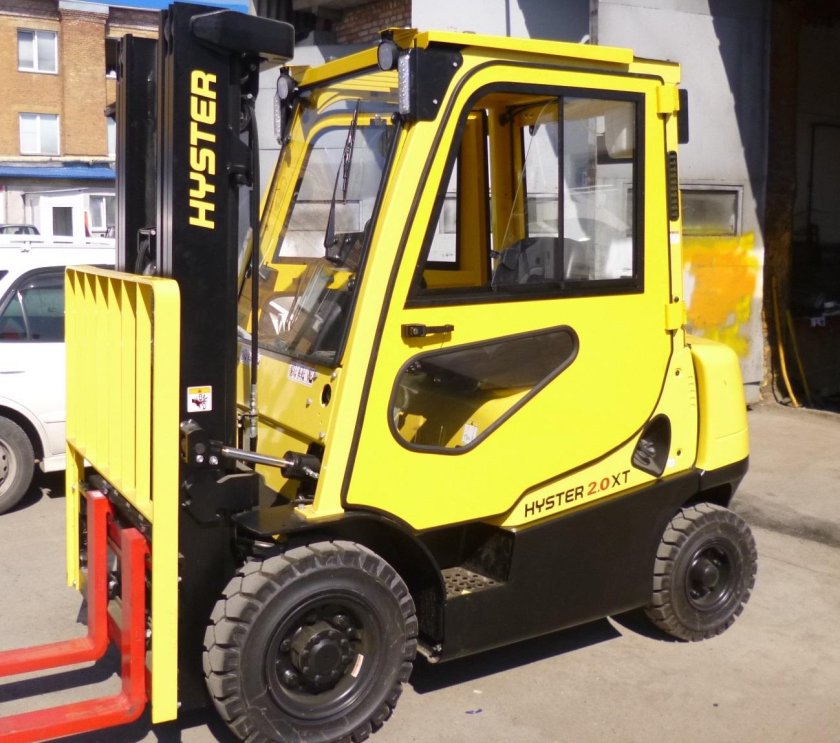 Вилочный погрузчик 3т Hyster